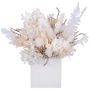 Композиция с розами "Снежное кружево" с доставкой в Самаре
